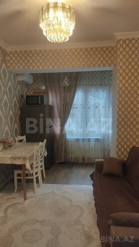 2 otaqlı köhnə tikili - İnşaatçılar m. - 40 m² (1)