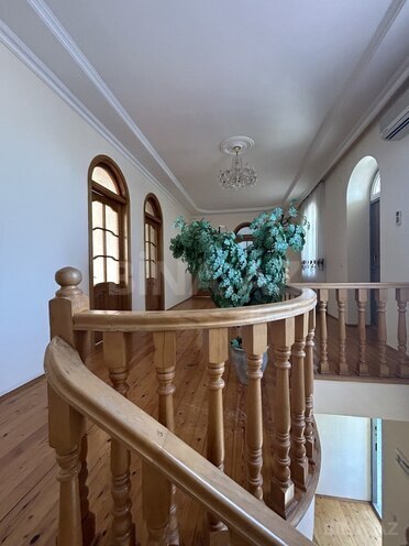 7 otaqlı həyət evi/bağ evi - Sulutəpə q. - 317 m² (2)