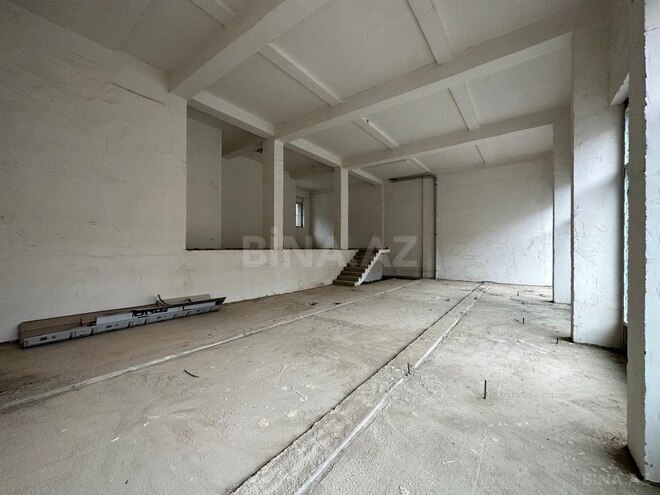 Obyekt - Ağ şəhər q. - 284 m² (5)