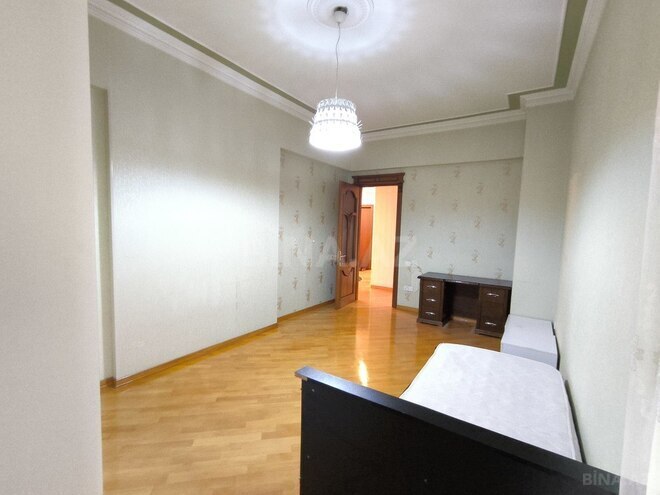 4-комн. новостройка - м. 28 мая - 180 м² (16)