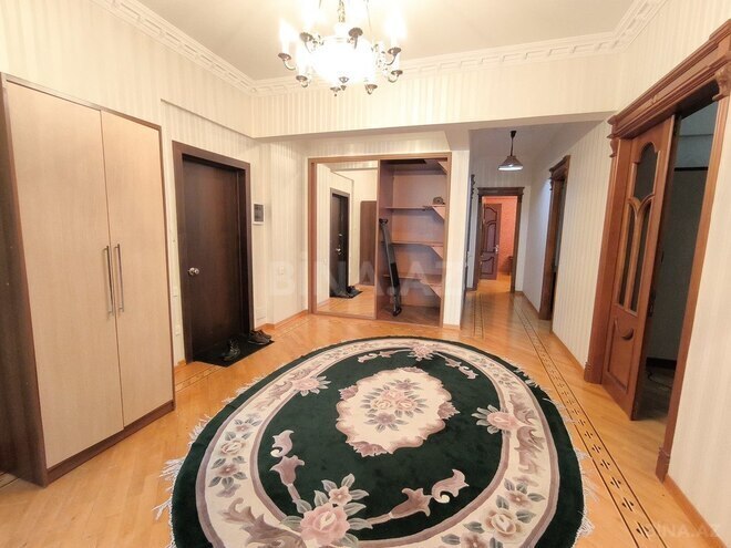4-комн. новостройка - м. 28 мая - 180 м² (27)