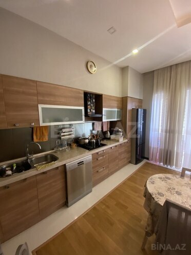 4 otaqlı yeni tikili - 8 Noyabr m. - 160 m² (12)