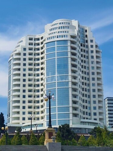 Сдаётся 20-комн. офис 900 м², м. Элмляр Академиясы, photo 3 from 32