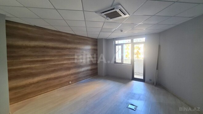 Сдаётся 20-комн. офис 900 м², м. Элмляр Академиясы, photo 18 from 32