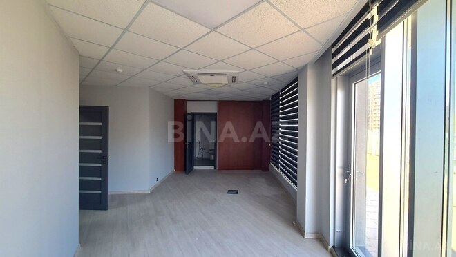 Сдаётся 20-комн. офис 900 м², м. Элмляр Академиясы, photo 22 from 32