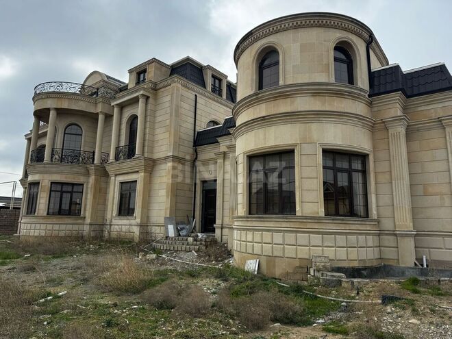 10 otaqlı həyət evi/bağ evi - Nəsimi m. - 1000 m² (1)