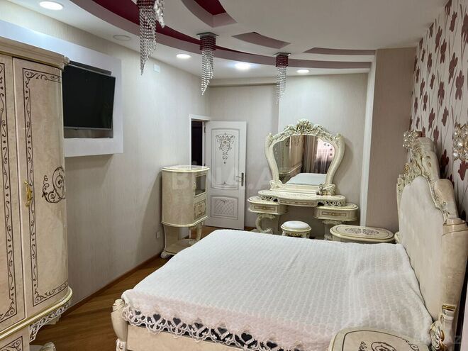 3-комн. новостройка - м. 28 мая - 130 м² (3)