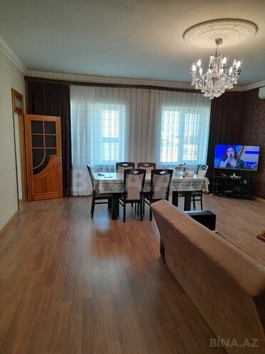 4 otaqlı həyət evi/bağ evi - Fatmayı q. - 220 m² (12)