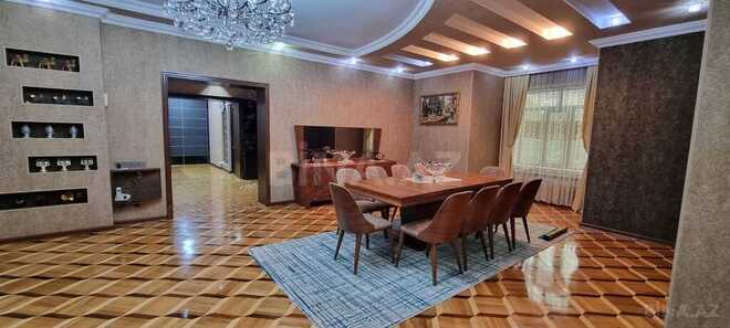 6 otaqlı həyət evi/bağ evi - Bakıxanov q. - 450 m² (26)