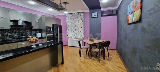 6 otaqlı həyət evi/bağ evi - Bakıxanov q. - 450 m² (27)