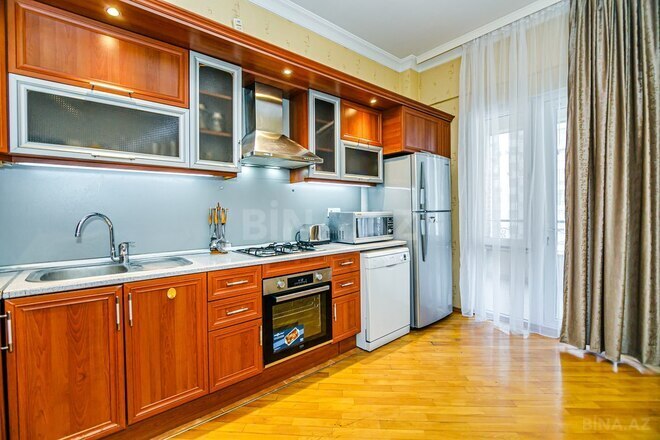 3 otaqlı yeni tikili - 28 May m. - 140 m² (26)