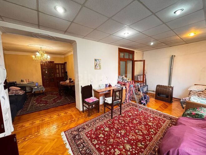 3 otaqlı köhnə tikili - 28 May m. - 100 m² (1)
