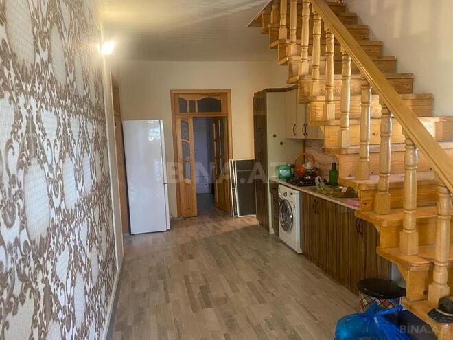 5 otaqlı həyət evi/bağ evi - Novxanı q. - 150 m² (9)
