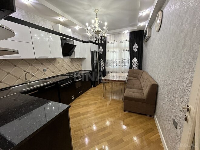 3 otaqlı yeni tikili - İnşaatçılar m. - 135 m² (9)