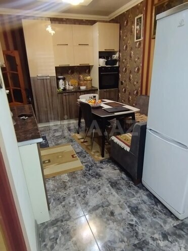 5 otaqlı həyət evi/bağ evi - Qaraçuxur q. - 180 m² (5)