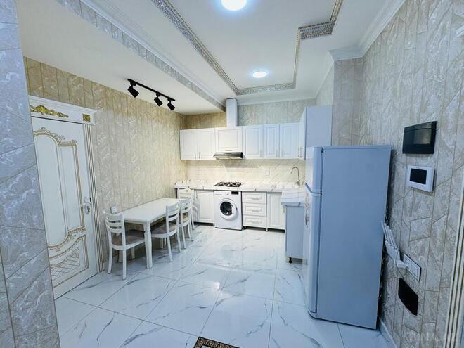 2-комн. новостройка - м. 28 мая - 90 м² (4)