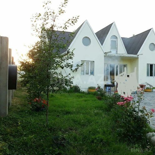 3 otaqlı həyət evi/bağ evi - Quba - 200 m² (1)