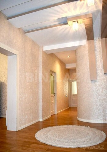 3 otaqlı yeni tikili - 8 Noyabr m. - 140 m² (11)