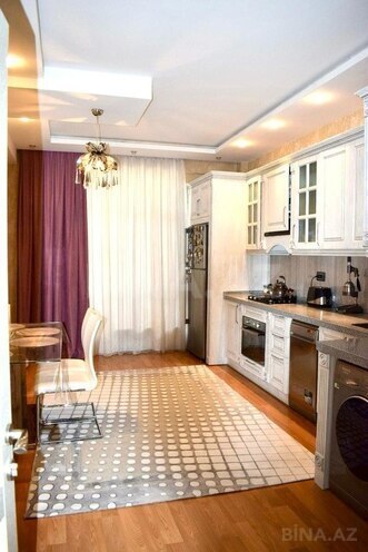 3 otaqlı yeni tikili - 8 Noyabr m. - 140 m² (9)