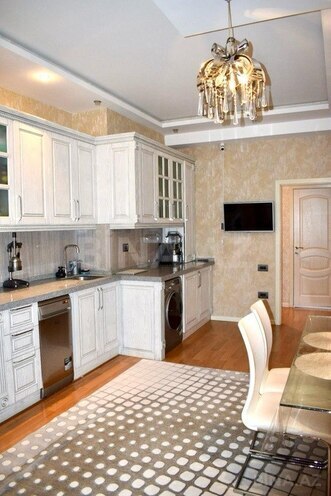 3 otaqlı yeni tikili - 8 Noyabr m. - 140 m² (10)