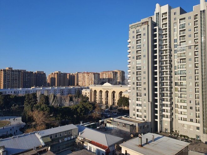 4 otaqlı yeni tikili - 28 May m. - 250 m² (26)