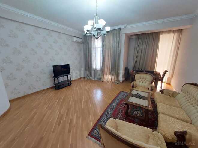 3 otaqlı yeni tikili - İnşaatçılar m. - 117 m² (1)