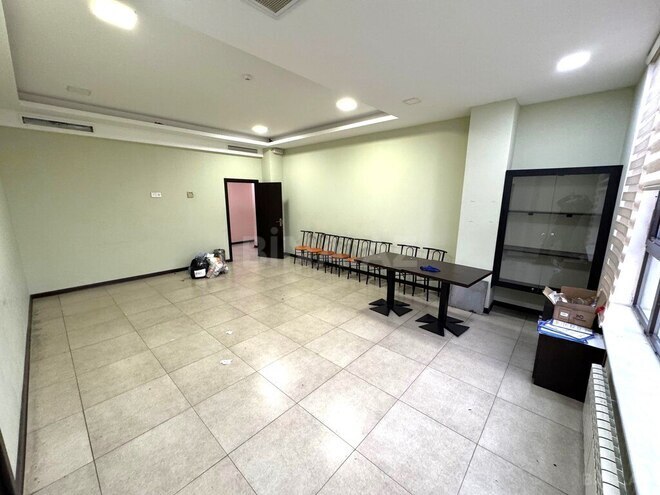 Obyekt - İnşaatçılar m. - 450 m² (6)
