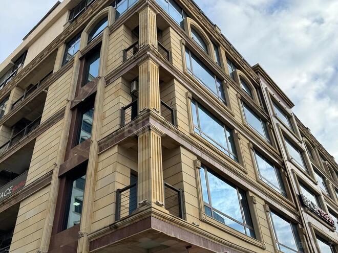 Obyekt - İnşaatçılar m. - 450 m² (30)