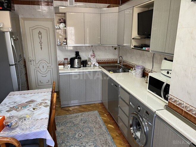 3 otaqlı köhnə tikili - Neftçilər m. - 90 m² (13)