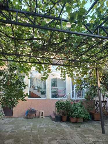 6 otaqlı həyət evi/bağ evi - Əhmədli m. - 200 m² (2)