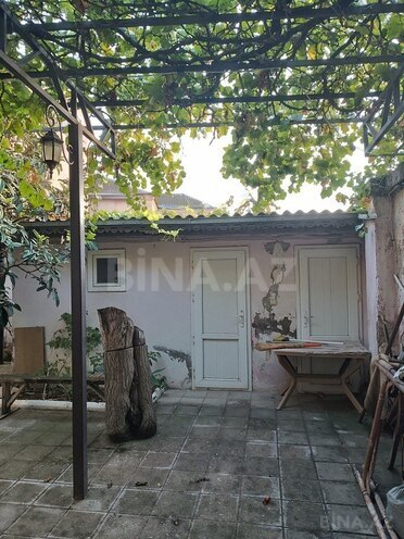 6 otaqlı həyət evi/bağ evi - Əhmədli m. - 200 m² (30)