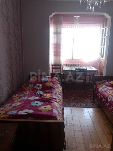 3 otaqlı köhnə tikili - Massiv D q. - 80 m² (3)