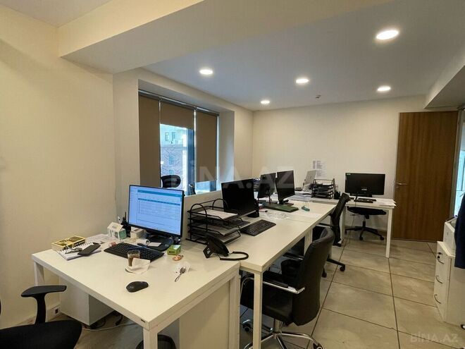 20 otaqlı ofis - Elmlər Akademiyası m. - 1650 m² (8)