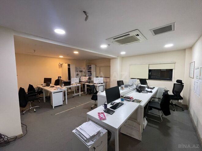 20 otaqlı ofis - Elmlər Akademiyası m. - 1650 m² (2)