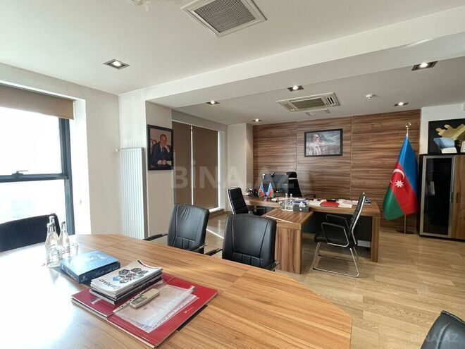 20 otaqlı ofis - Elmlər Akademiyası m. - 1650 m² (3)