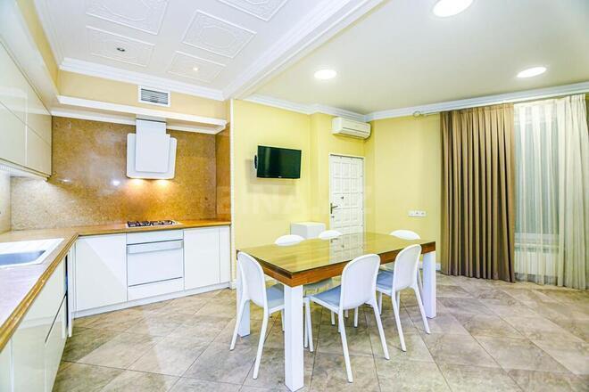 4 otaqlı köhnə tikili - Sahil m. - 250 m² (27)