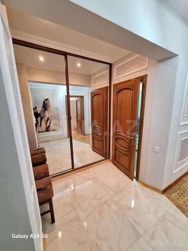 3-комн. новостройка - м. 28 мая - 120 м² (12)