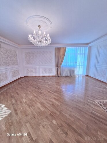 3-комн. новостройка - м. 28 мая - 120 м² (1)