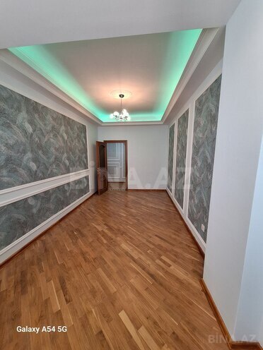 3-комн. новостройка - м. 28 мая - 120 м² (6)