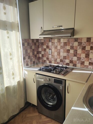 1 otaqlı köhnə tikili - İnşaatçılar m. - 40 m² (8)