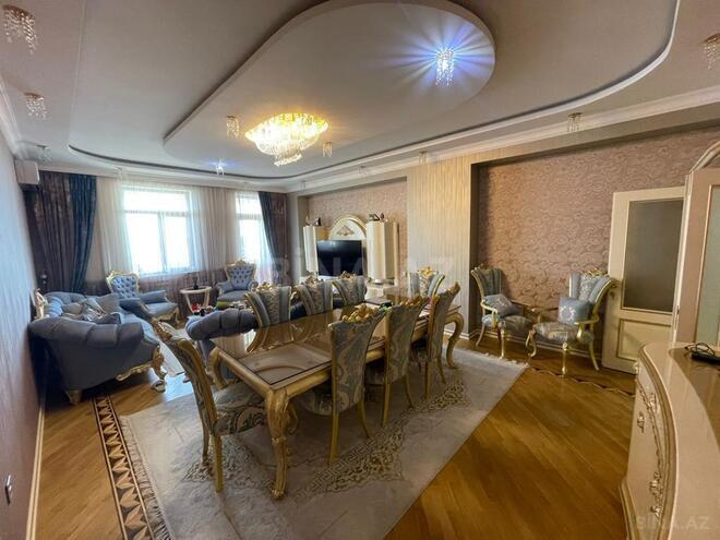 4 otaqlı yeni tikili - İnşaatçılar m. - 180 m² (1)