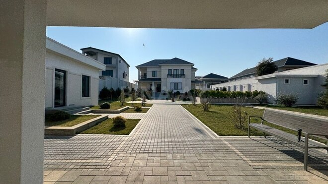 6 otaqlı həyət evi/bağ evi - Buzovna q. - 400 m² (2)