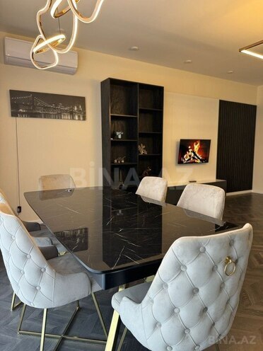4 otaqlı həyət evi/bağ evi - Şüvəlan q. - 250 m² (4)