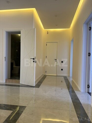 4 otaqlı həyət evi/bağ evi - Şüvəlan q. - 250 m² (10)