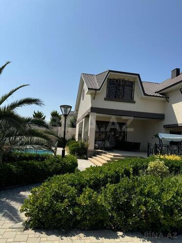 6 otaqlı həyət evi/bağ evi - Şüvəlan q. - 400 m² (1)