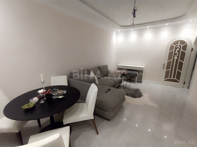 2 otaqlı köhnə tikili - 4-cü mikrorayon q. - 55 m² (2)