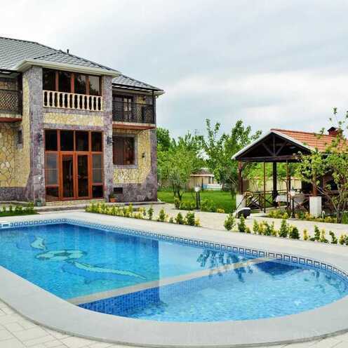6 otaqlı həyət evi/bağ evi - Qəbələ - 280 m² (3)