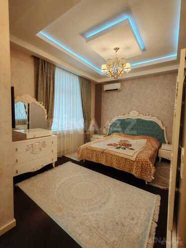8 otaqlı həyət evi/bağ evi - Bakıxanov q. - 470 m² (3)
