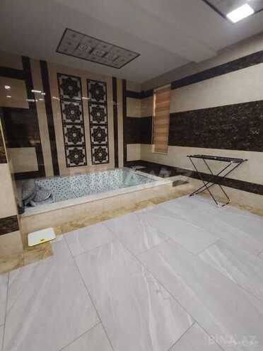 8 otaqlı həyət evi/bağ evi - Bakıxanov q. - 470 m² (25)