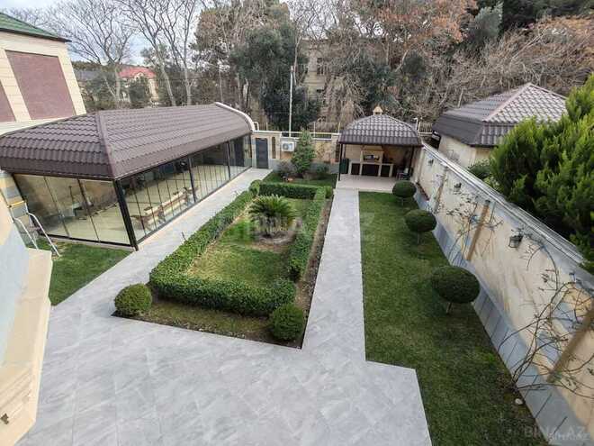 8 otaqlı həyət evi/bağ evi - Bakıxanov q. - 470 m² (16)